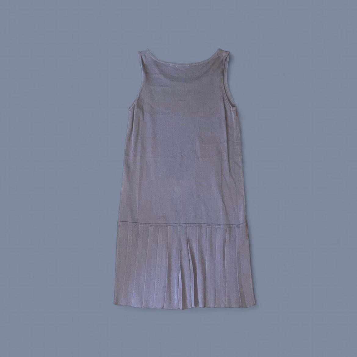 Uniqlo Gray Drop Waist Pleated Midi Dress