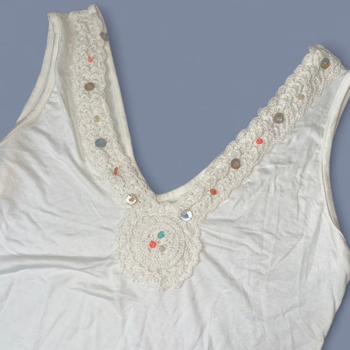 00s White Beaded Crochet Tank