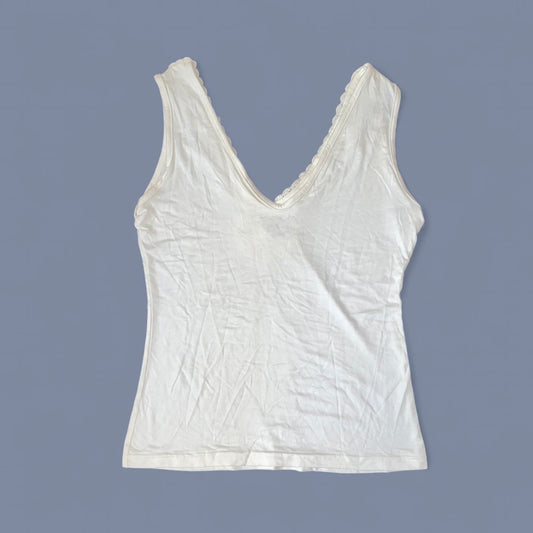 00s White Beaded Crochet Tank
